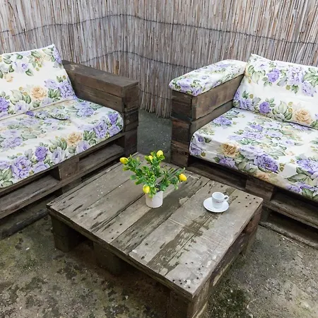 Daire Private Two Bed With Garden, Parking And Pets Allowed Burgaz