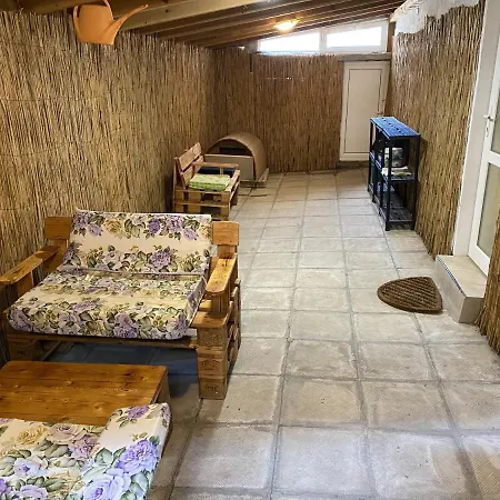 Private Two Bed With Garden, Parking And Pets Allowed Daire Burgaz
